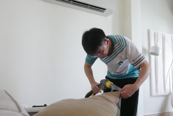Sofa Deep Cleaning Singapore extraction cleaning